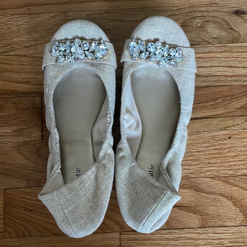 Kelly and Katie Beige Flats with Rhinestones Size 8
